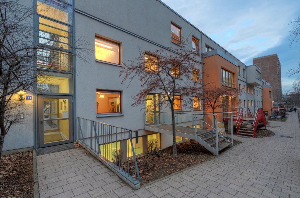 In dem Funktionsgebäude aus der zeit der DDR arbeiten heute drei Kindertageseinrichtungen. 